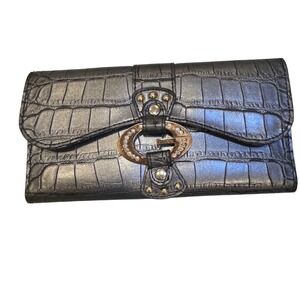 GUESS Crocodile Embossed Grey Wallet Rhinestone Closure 7.5x3" missing‎ 2 stones